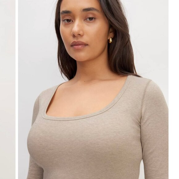 The Luxe Rib Scoop-Neck Tee - Picture 2 of 9